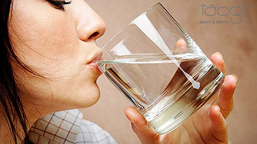 فواید نوشیدن آب برای لاغری